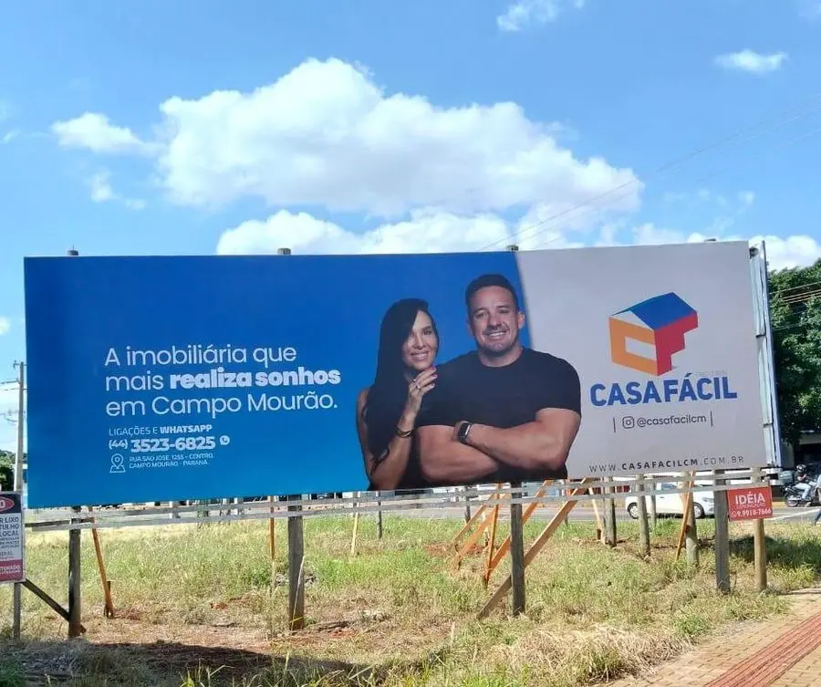 Outdoor Casa Fácil Imobiliária — Campo Mourão